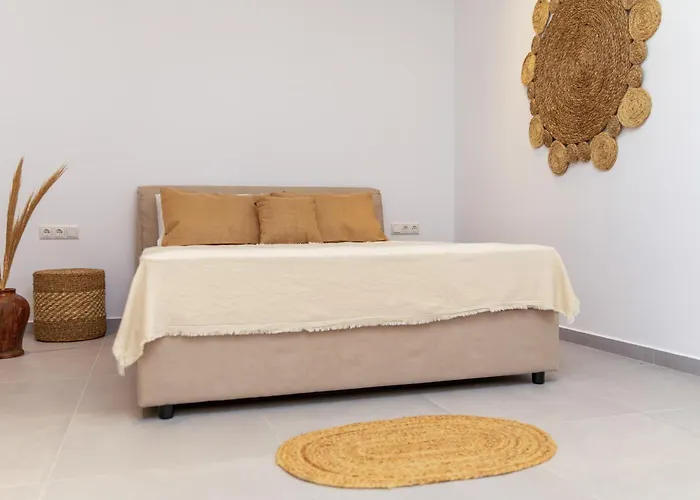 Апартаменты Naxos Almyra *